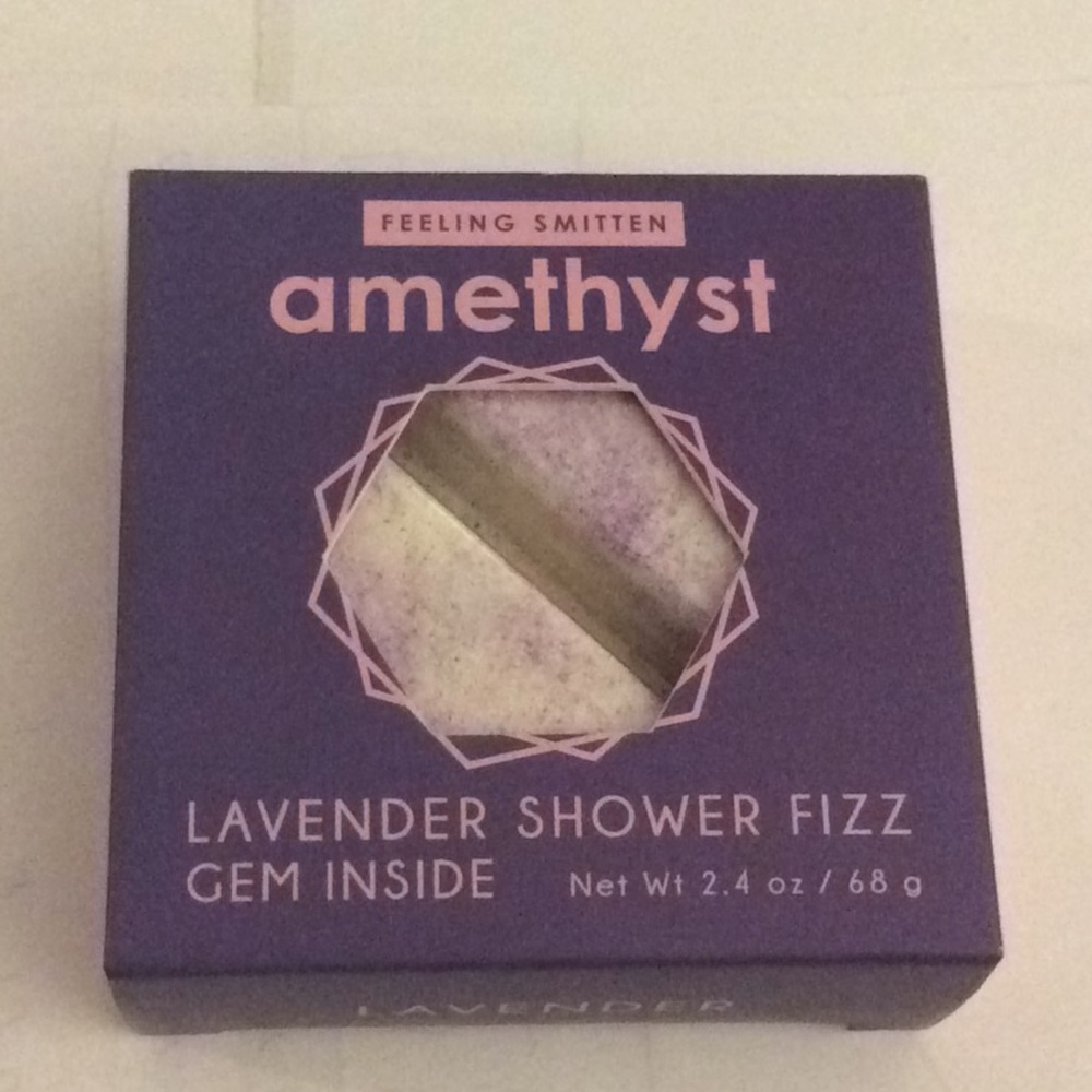 a lavender shower 🚿 fizz 2 pcs gem 💎💕💕💕